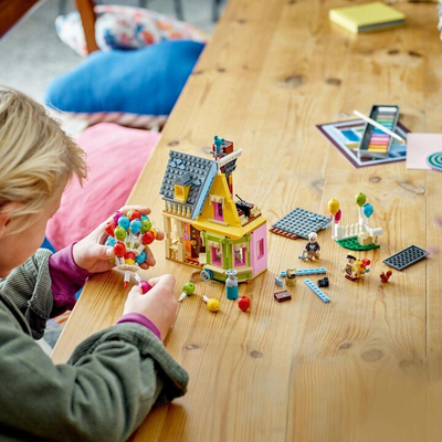 Set LEGO® I Disney 43217 House from the movie Up to the Clouds, 598 pjesë
