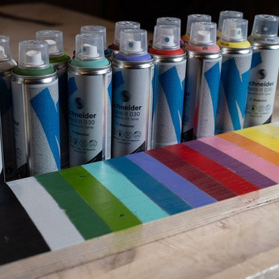 Bojë sprej akrilike Schneider Paint-It 030, 200 ml, mat, moss green