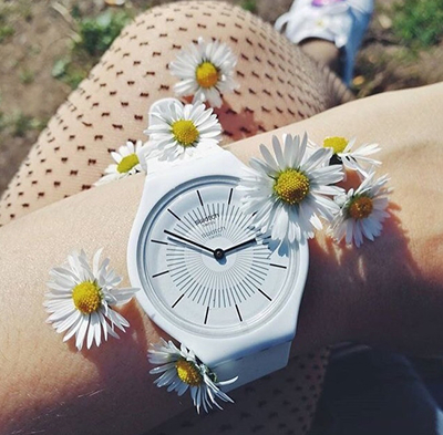 Orë dore Swatch Skinpure SVOW100