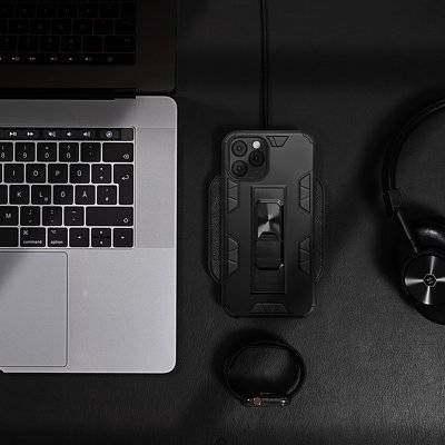 Mbrojtëse universale telefoni Rugged Armor, me këmbë mbajtëse, antirrëshqitëse, e zezë