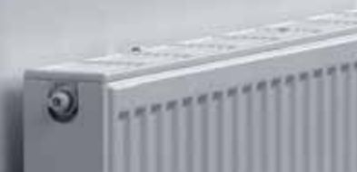 Radiator Stelrad Compact 3067 (C22220), lloji 22, 600 x 2200mm, i bardhë