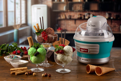 Aparat për akullore Ariete 643/01, 1.5L, kompakt, blu e çelët