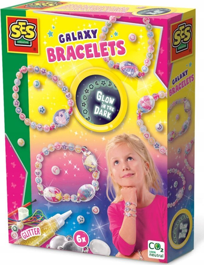 Set për bërit byzylykësh SES Creative 14761 Glow in the Dark Galaxy, rruaza që ndriçojnë në errësirë, shumëngjyrësh