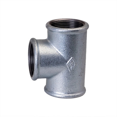 Përçues tubi Meide Group Tee Pipe 1", i zinkuar, ngjyrë argjendi