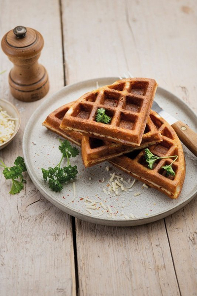 Aparat për waffle Fritel WA2224, pllaka jo ngjitëse, i vogël e kompakt, i bardhë