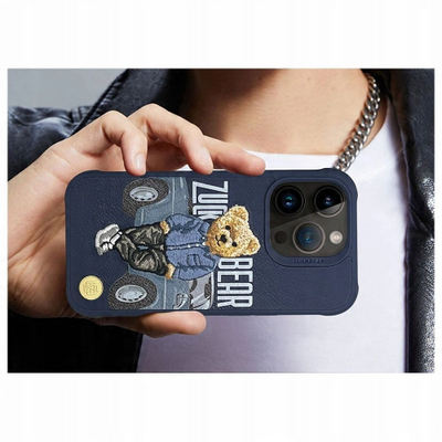 Mbulesë telefoni Zuck Bear San Francisco Fortune Bay Area Player për iPhone 16 Pro, polikarbonat dhe TPU, shumëngjyrëshe