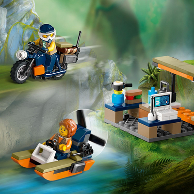 Set lodër LEGO City Jungle Explorer Helicopter at Base Camp, helikopter shpëtimi, bazë kampi, shumëngjyrësh
