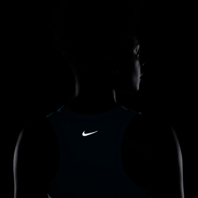 Спортска блуза Nike Dri-Fit One Fitted Crop W FN2806 345, Dri-FIT, за жени, зелена