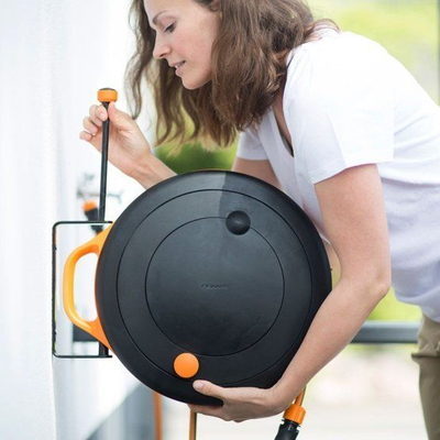 Set ujitje Fiskars 1020436, zorrë 15 m 3/8", portokalli