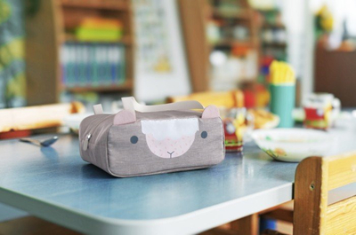 Çantë termike për kalamaj Monbento Wonder Pink Sheep, 6.5L, gri