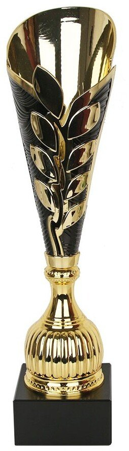 Kupë trofe Triumph Mug 7262, bazë katrore, ari dhe e zezë