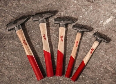 Çekiç bravandreqës Milwaukee Locksmith 300 g, dorezë hickory, e kuqe