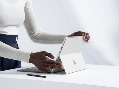 Tablet Microsoft Surface Pro 8, 13\", Intel Core i5-1145G7, 16GB RAM, 256GB SSD, ngjyrë argjendtë