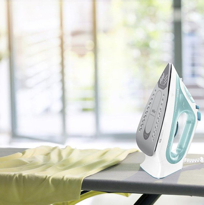 Hekur me avull Braun TexStyle 3 SI3041.GR, 2350W, taban FreeGlide 3D, jeshil
