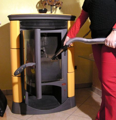 Fshesë thithëse për hi 1200W, depozitë 20L, e zezë