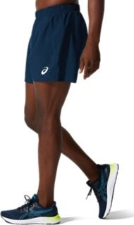 Pantallona të shkurtra vrapi ASICS Core 5 Inch, të lehta, thahen shpejt, blu e errët