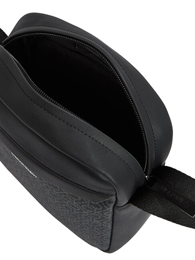 Çantë për meshkuj Calvin Klein, e zezë