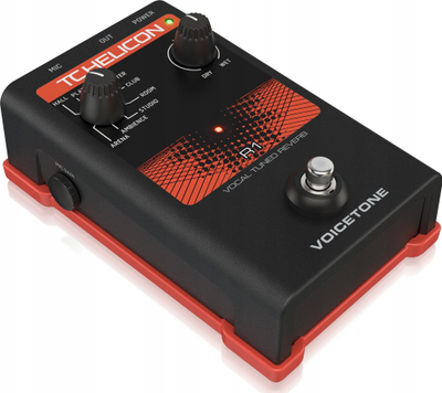 Pedal efekti për vokal TC Helicon VoiceTone R1, reverb, preamp me fantom, i zi