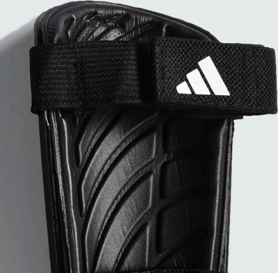Mbrojtëse futbolli adidas Tiro Match Club Jr IP3996, me kyç, të zeza