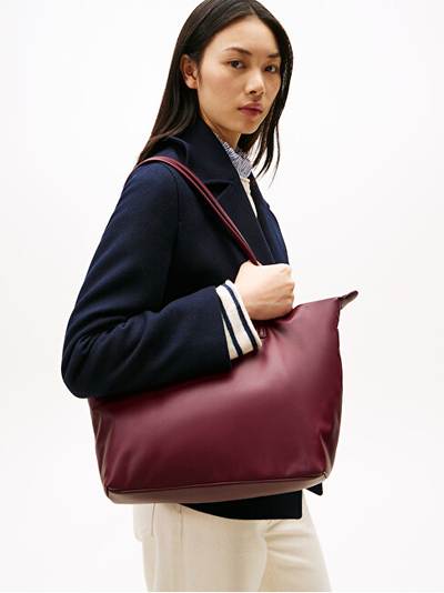 Çantë për femra Tommy Hilfiger. e kuqe