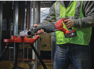 Sharje reciproke Milwaukee M18 BSX, 18V, 2x4Ah, e kuqe me të zezë