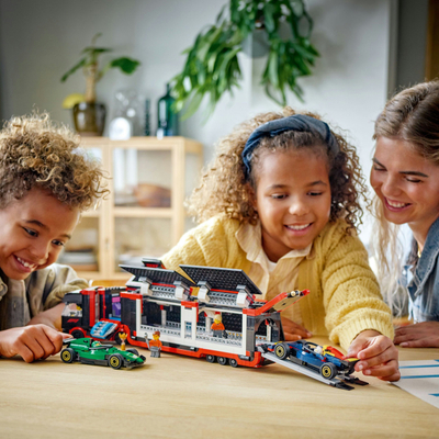Lodër LEGO City F1 Truck with RB20 and AMR24 Cars, set ndërtimi, shumëngjyrëshe