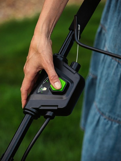 Kositëse me bateri Greenworks GD40LM46SPK4, 40V, 46cm, vetështytëse, jeshile e zezë