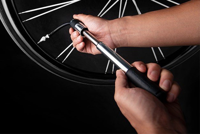 Pompë dore biçiklete Birzman Velocity MTB, deri 90 PSI, alumini, e zezë