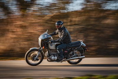 Kaskë moto CASSIDA ESO Forty Nine, fiberglass, ECE 22.06, pearl black gold grey