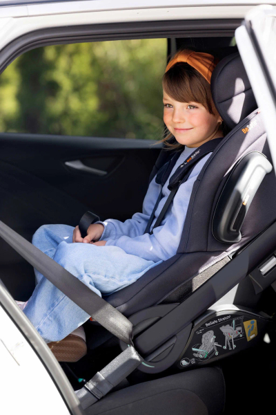 Ulëse auto për fëmijë BeSafe Stretch2, deri 36kg 125cm, e zezë Soft Breeze