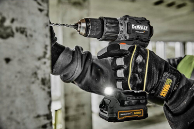 Set veglash pa kabllo DeWalt DCK200MP2T QW, 18V, 2 pjesë, me prizë Euro Type C