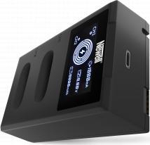 Karikues dykanalësh për kamera Newell FDL-USB-C, për bateri NP-BX1, me ekran LCD, ngjyrë e zezë