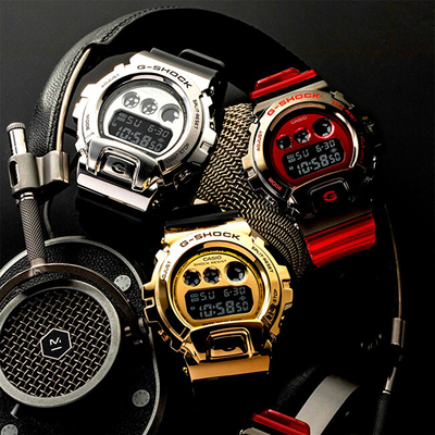 Orë për meshkuj Casio G-Shock, e kuqe