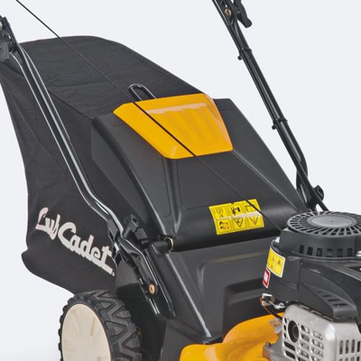 Kosë me benzinë Cub Cadet 53 cm, motor 159 cm³, shportë 70 L, e verdhë