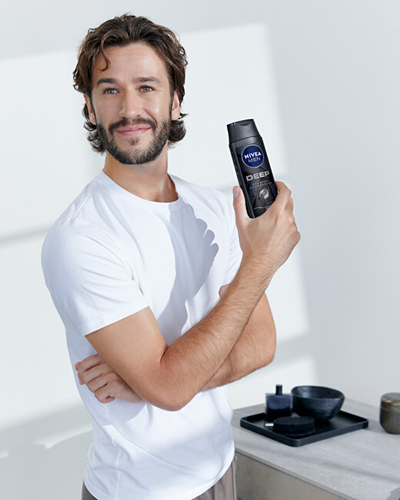 Shampo për flokë Nivea Men DEEP 250 ml