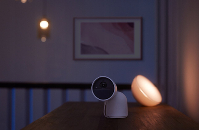 Kamerë sigurie Philips Hue Secure për tavolinë, Full HD, WiFi, e bardhë