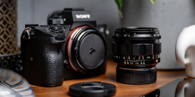 Objektiv Voigtlander Nokton II 50mm f/1.2, Leica M, fokus manual, i zi