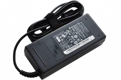 Adaptor karikues për laptop Acer, 90W, për përdorim mrena, ngjyrë e zezë