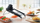 Prerëse mandoline De Buyer Swing Plus, deri 10 mm, inoks, e kuqe