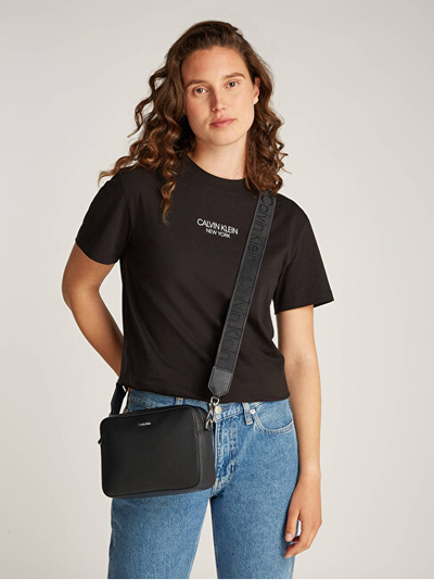 Çantë për femra Calvin Klein, e zezë