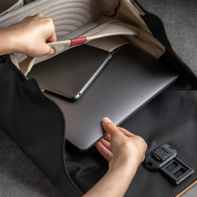 Shpinore fotografike PGYTECH OneGo Air 20L, për laptop, ngjyrë e zezë