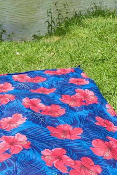 Mbulesë pikniku Waterproof Picnic Blanket, 150 x 150 cm, kundra ujit, shumëngjyrëshe