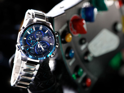 Orë dore Casio Edifice EQB-500DB-2AER