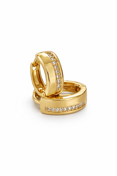 Vathë Gold Huggie – CM Jewelry