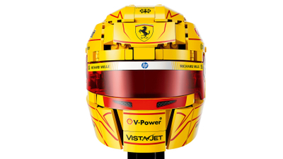 Set LEGO Editions 43022 Kask Lewis Hamilton Scuderia Ferrari HP, 884 pjesë, Modena e verdhë