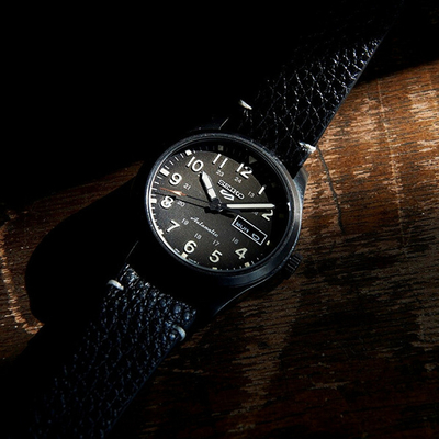 Orë dore Seiko Automatic 5 Sports SRPG41K1, e zezë