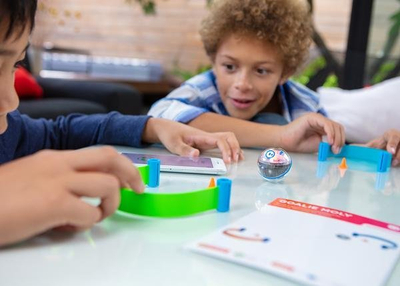 Set edukativ robotik Sphero Mini M001RW2, aktivitete STEM, komandohet nga aplikacioni, shumëngjyrësh