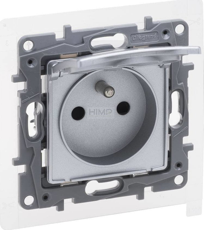 Prizë Legrand Niloe Selection 762137, 2P+E, IP44 16A 250V, alumini