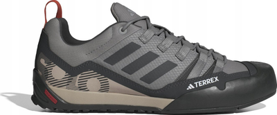 Këpucë për hiking Adidas Terrex Swift Solo 2, unisex, me taban Traxion, gri