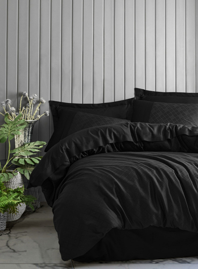 Set mbulese jorgani L'Essentiel Juliette Satin, material saten, me dizenjo gjeometrike, i zi